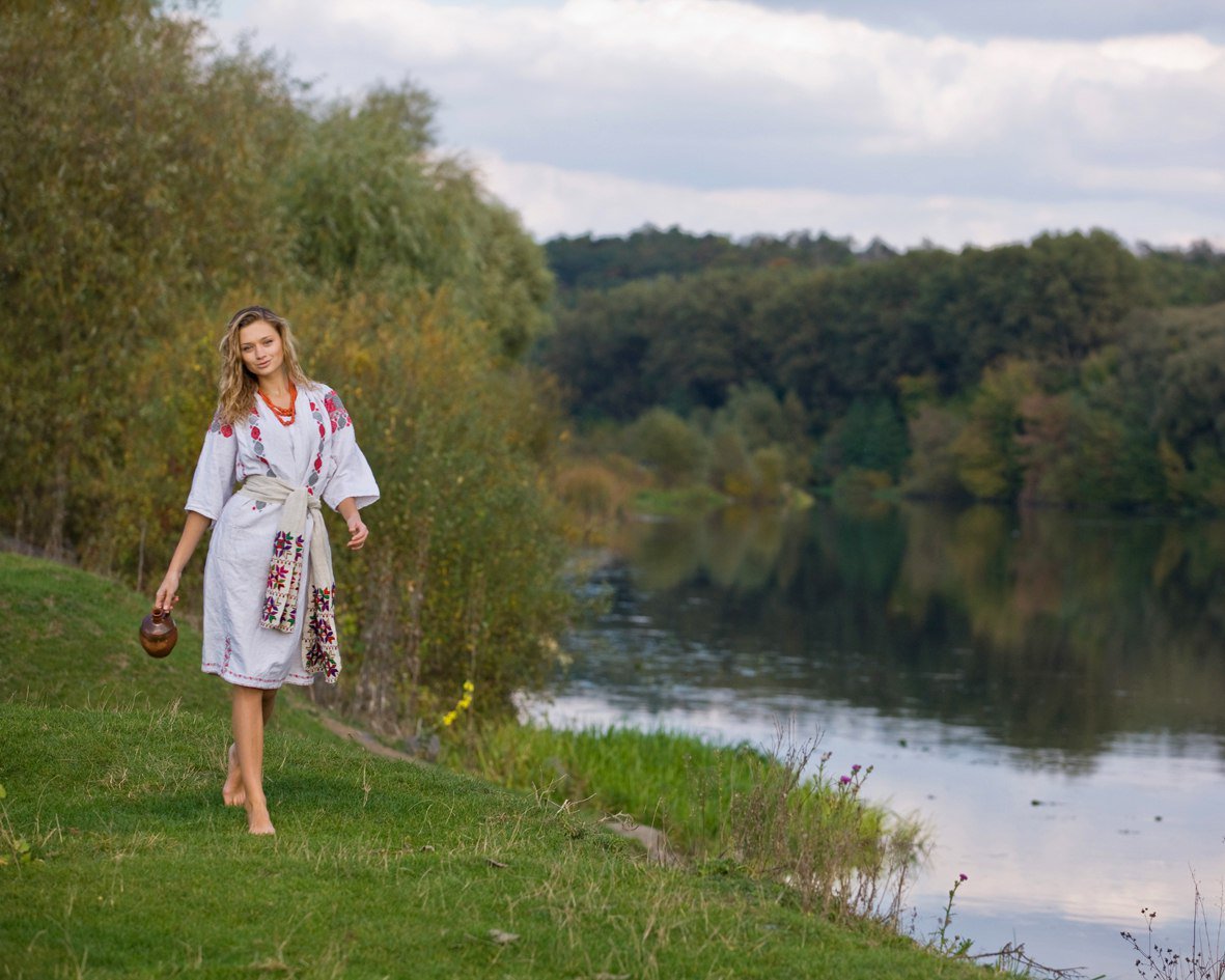 Nude girl Slavic women in Funabashi