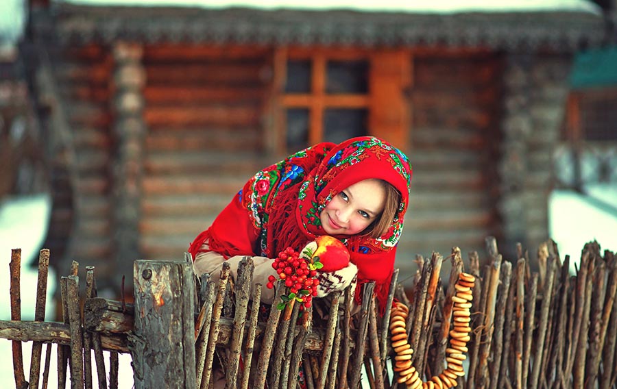 Sexy girl Women in Slavic costumes in Funabashi