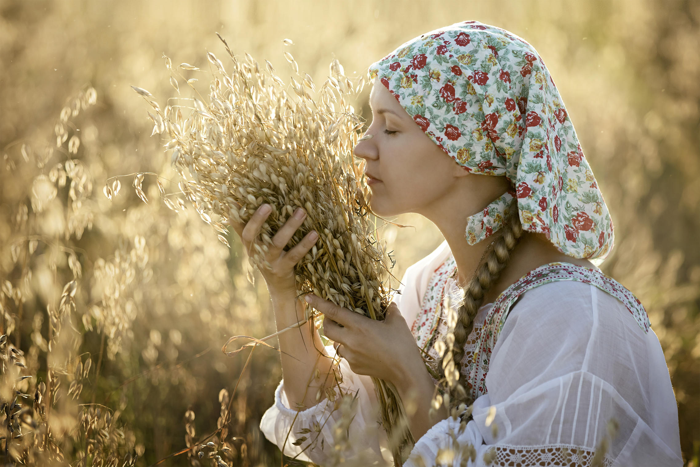 Photo Women in Slavic costumes in Funabashi